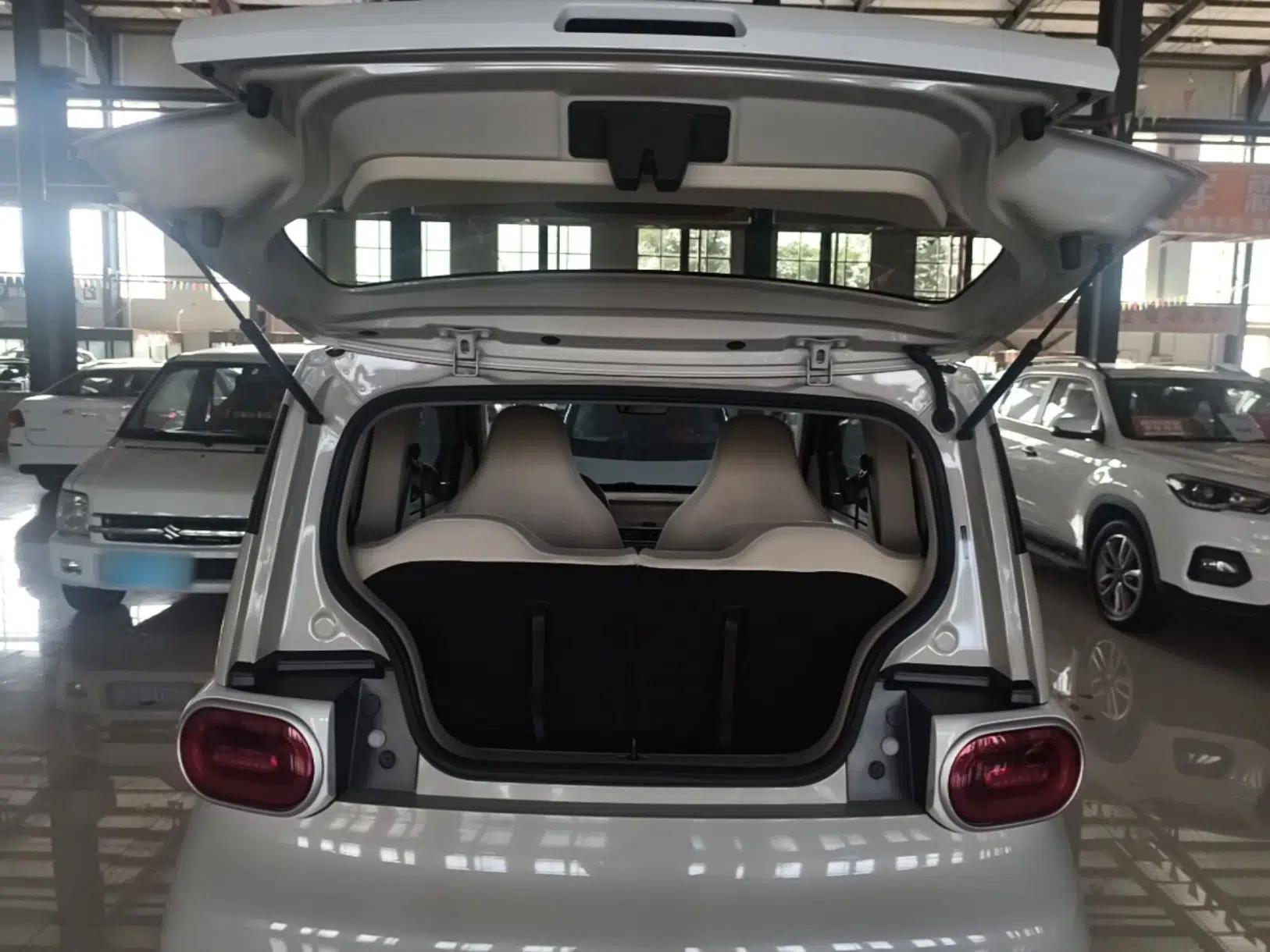 Wuling Hongguang MINIEV 2024 3rd Generation 215km Youth Edition — миниатюра 27
