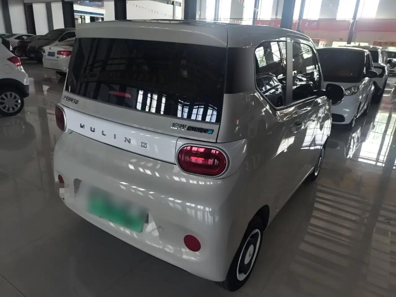 Wuling Hongguang MINIEV 2024 3rd Generation 215km Youth Edition — миниатюра 6