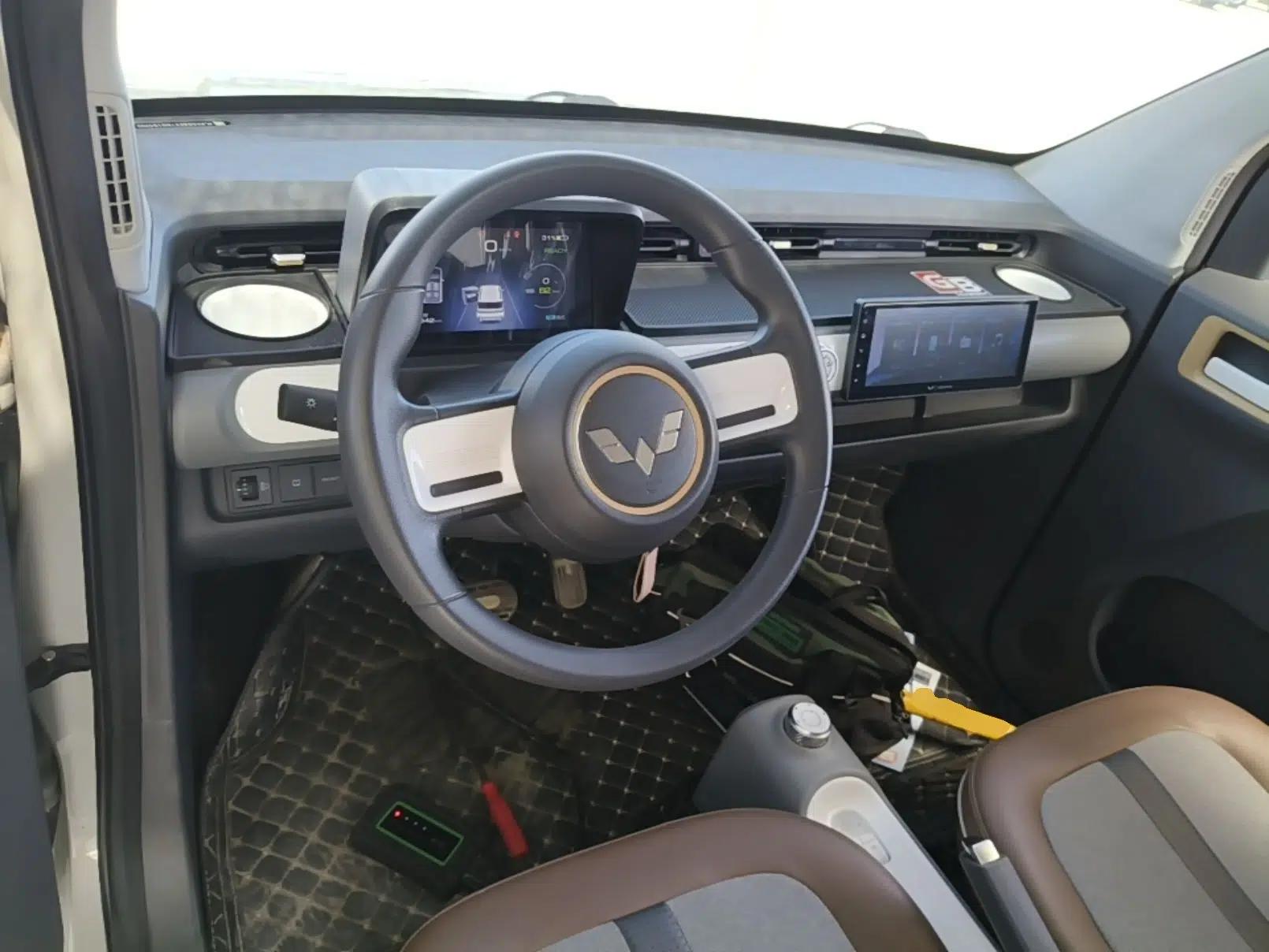 Wuling Hongguang MINIEV 2022 GAMEBOY 200km Gaming Edition with Lithium Iron Phosphate — миниатюра 12