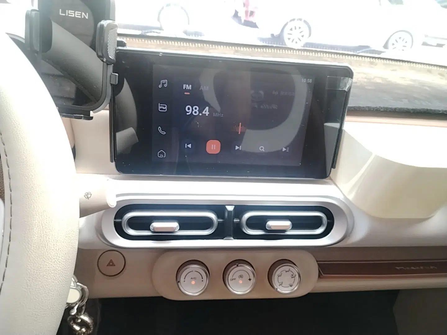 Wuling Hongguang MINIEV 2024 3rd Generation 215km Advanced Version — миниатюра 15