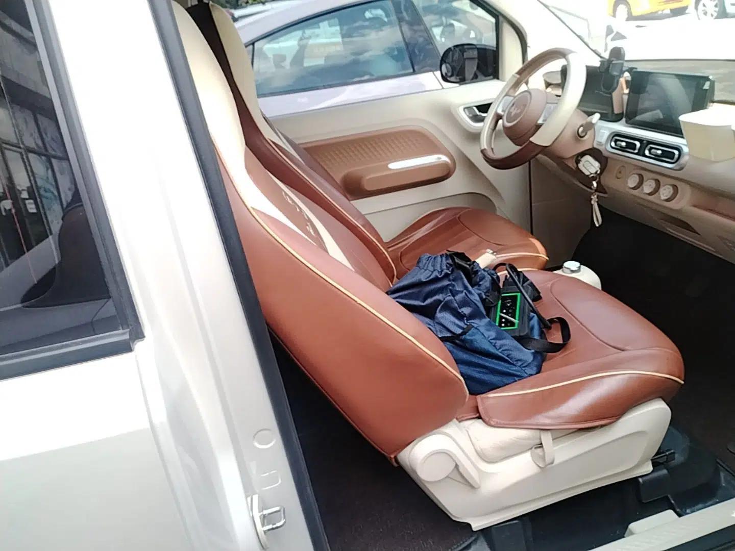 Wuling Hongguang MINIEV 2024 3rd Generation 215km Advanced Version — миниатюра 19