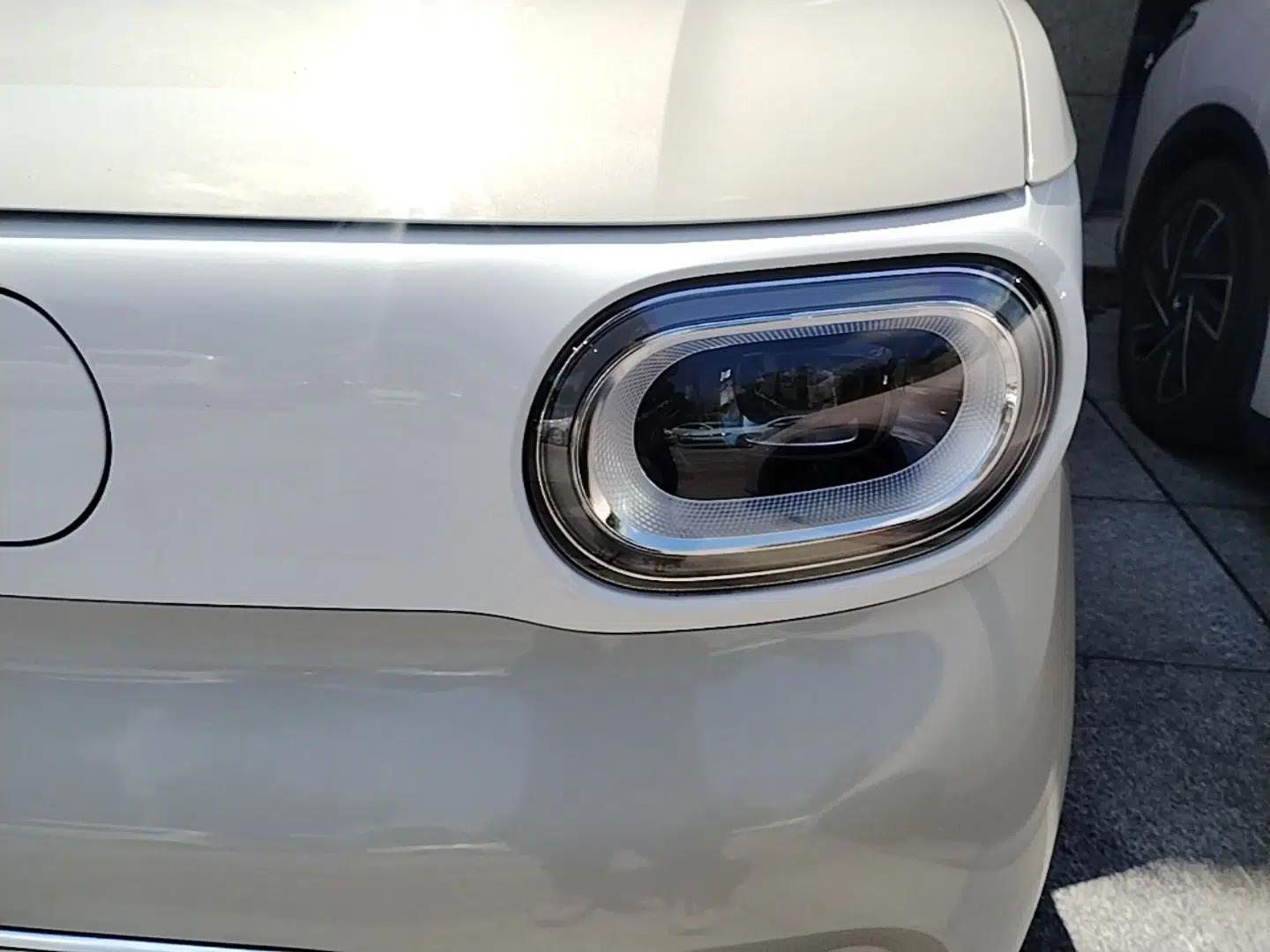 Wuling Hongguang MINIEV 2024 3rd Generation 215km Advanced Version — миниатюра 8