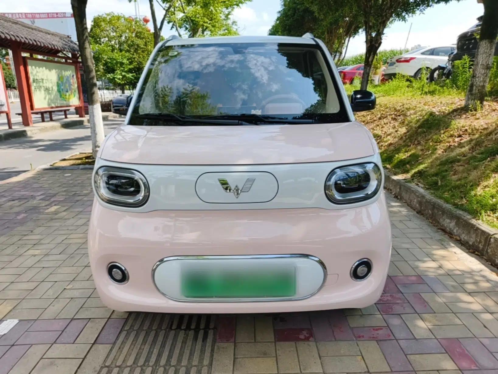 Wuling Hongguang MINIEV 2024 3rd Generation 215km Advanced Version — миниатюра 2