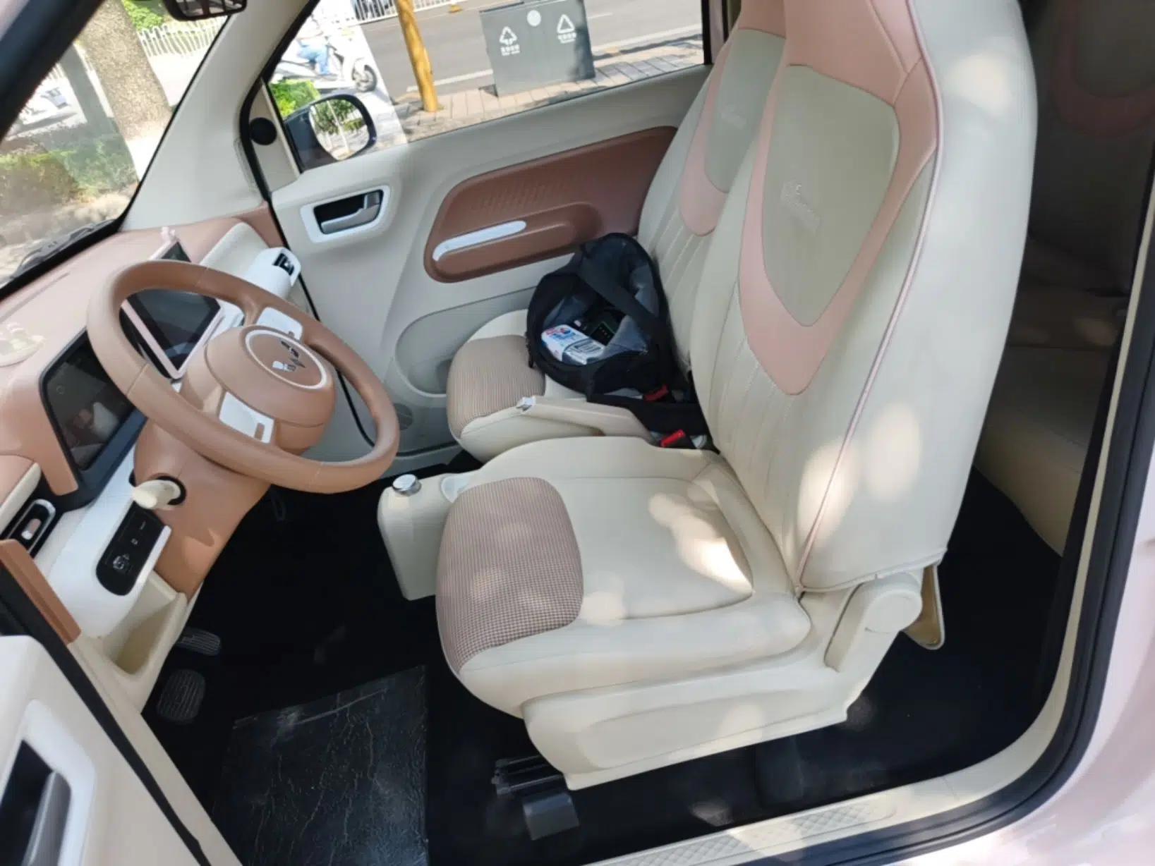 Wuling Hongguang MINIEV 2024 3rd Generation 215km Advanced Version — миниатюра 17