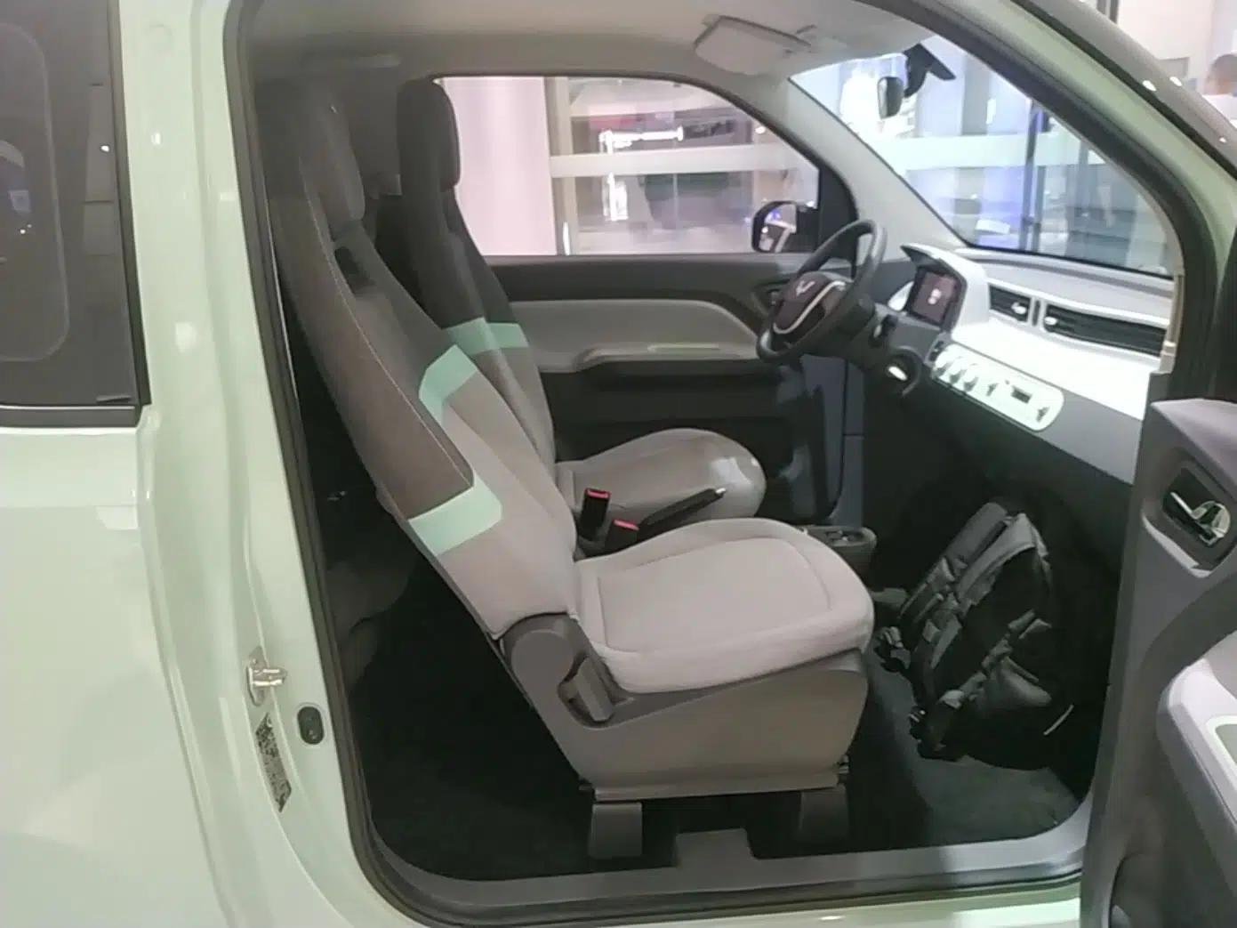 Wuling Hongguang MINIEV 2022 Macaron Premium Model – Lithium Iron Phosphate — миниатюра 19