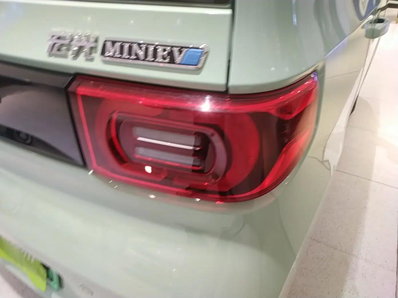 Wuling Hongguang MINIEV 2022 Macaron Premium Model – Lithium Iron Phosphate — миниатюра 9