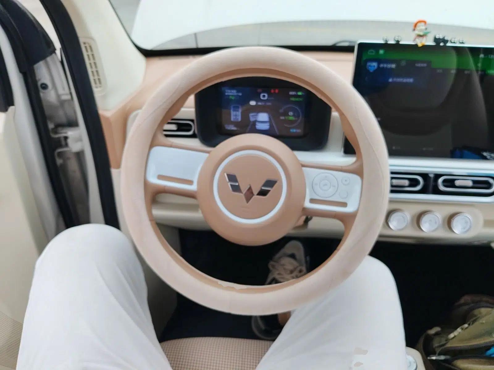 Wuling Hongguang MINIEV 2024 3rd Generation 215km Youth Edition — миниатюра 13