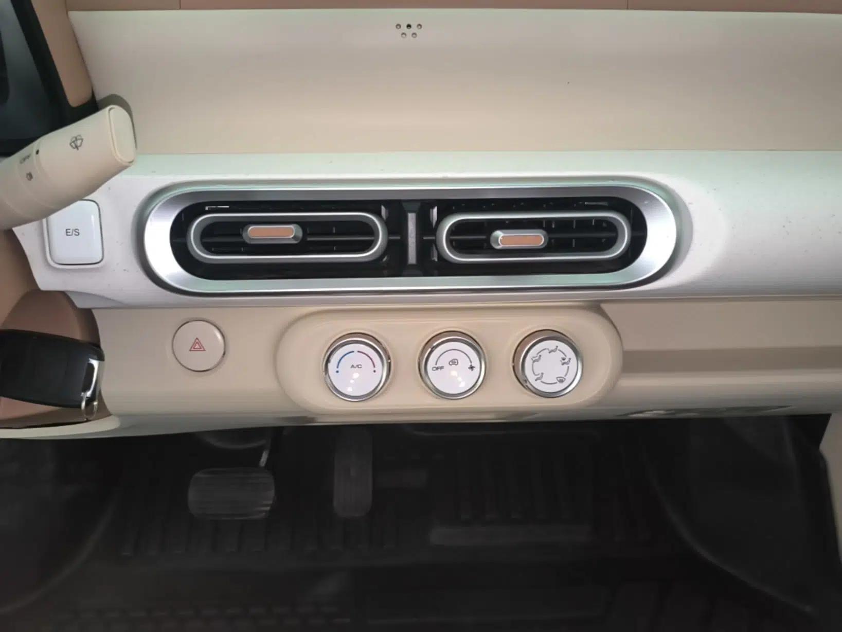 Wuling Hongguang MINIEV 2024 3rd Generation 215km Youth Edition — миниатюра 15