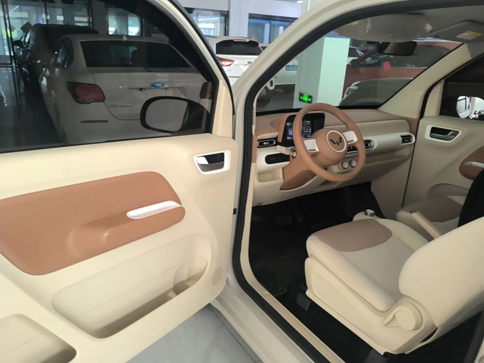 Wuling Hongguang MINIEV 2024 3rd Generation 215km Youth Edition — миниатюра 18
