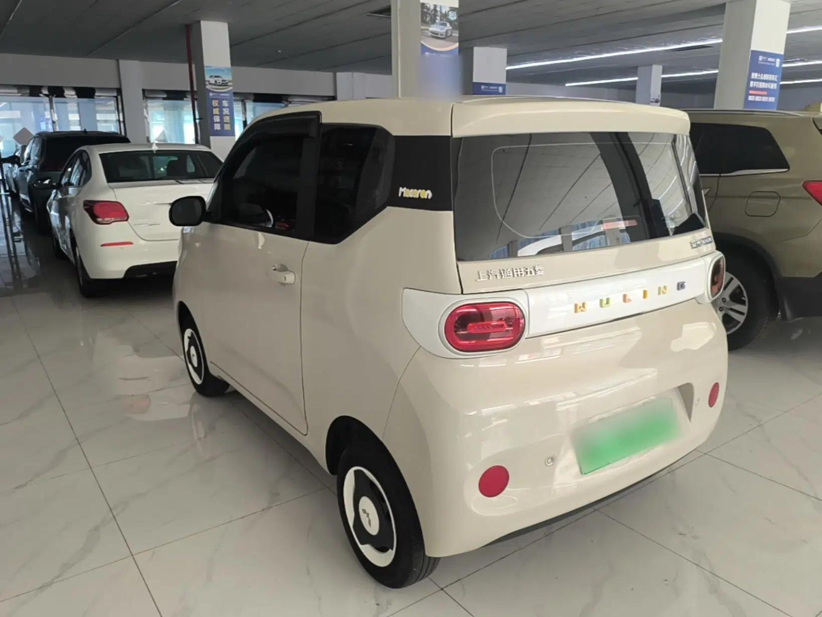 Wuling Hongguang MINIEV 2024 3rd Generation 215km Youth Edition — миниатюра 4