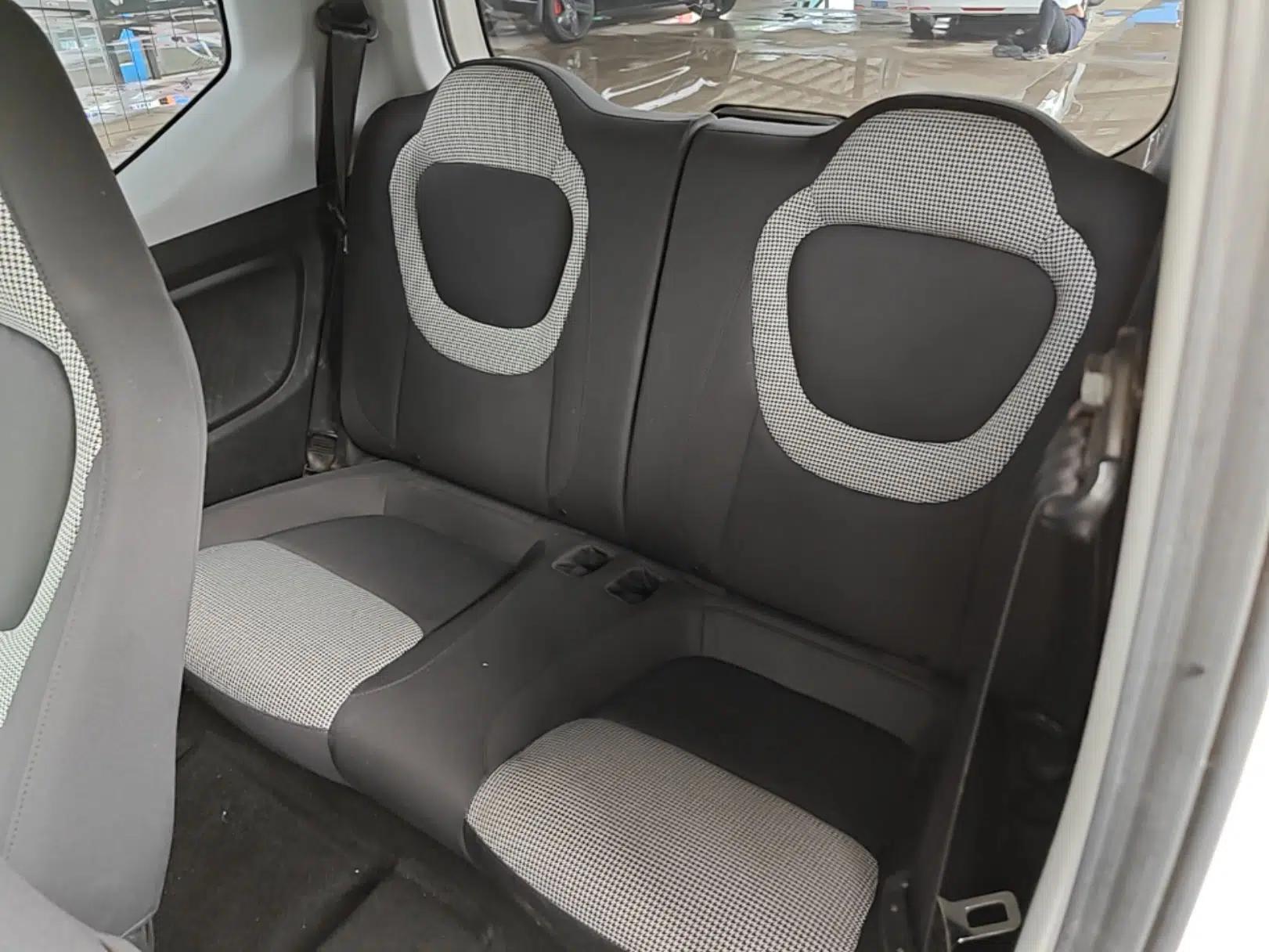 Wuling Hongguang MINIEV 2024 3rd Generation 215km Youth Edition — миниатюра 20