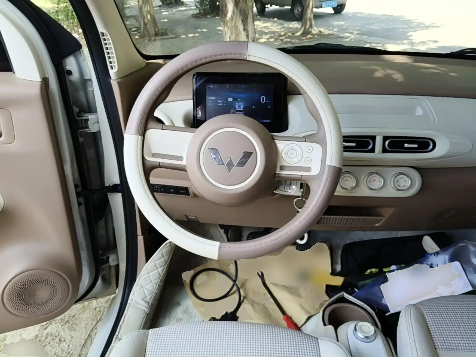Wuling Hongguang MINIEV 2025 Four-Door Version Advanced Edition — миниатюра 13