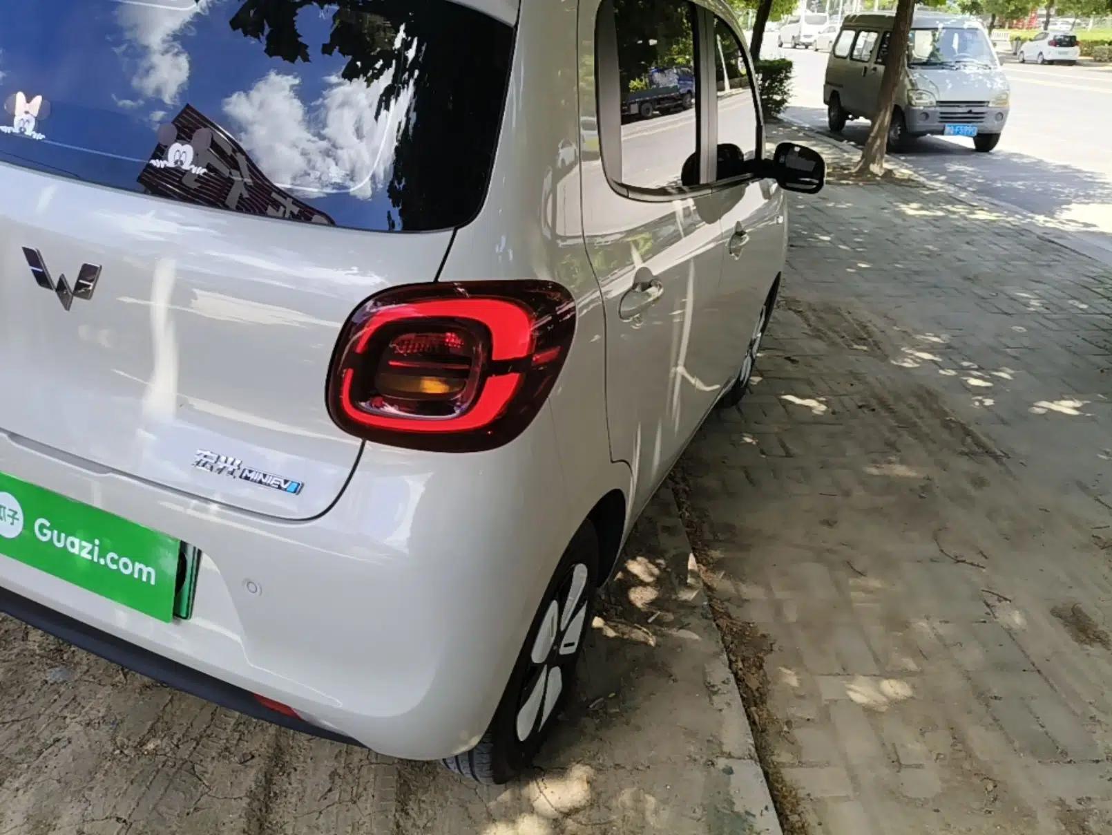 Wuling Hongguang MINIEV 2025 Four-Door Version Advanced Edition — миниатюра 9