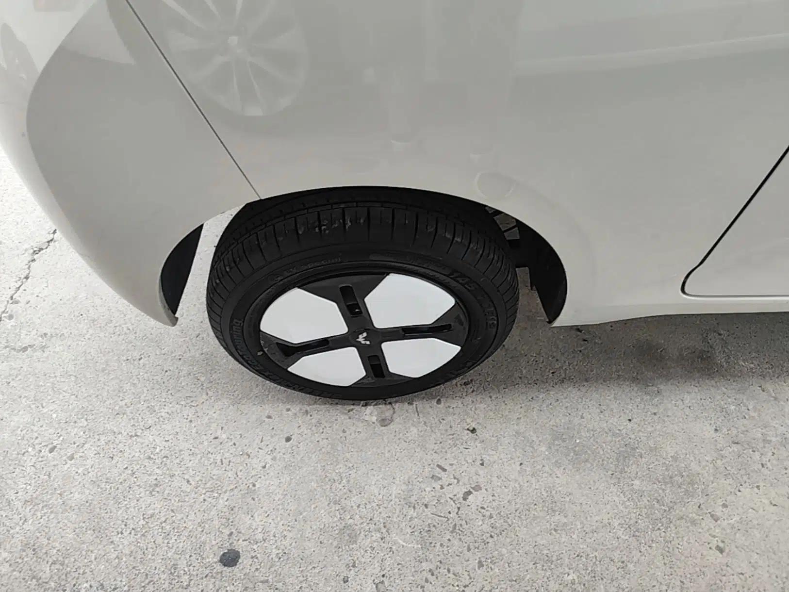 Wuling Hongguang MINIEV 2024 3rd Generation 215km Advanced Version — миниатюра 11
