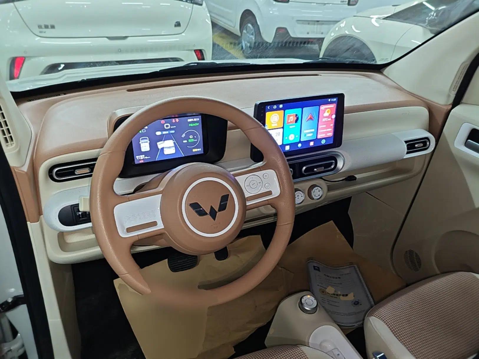 Wuling Hongguang MINIEV 2024 3rd Generation 215km Youth Edition — миниатюра 12
