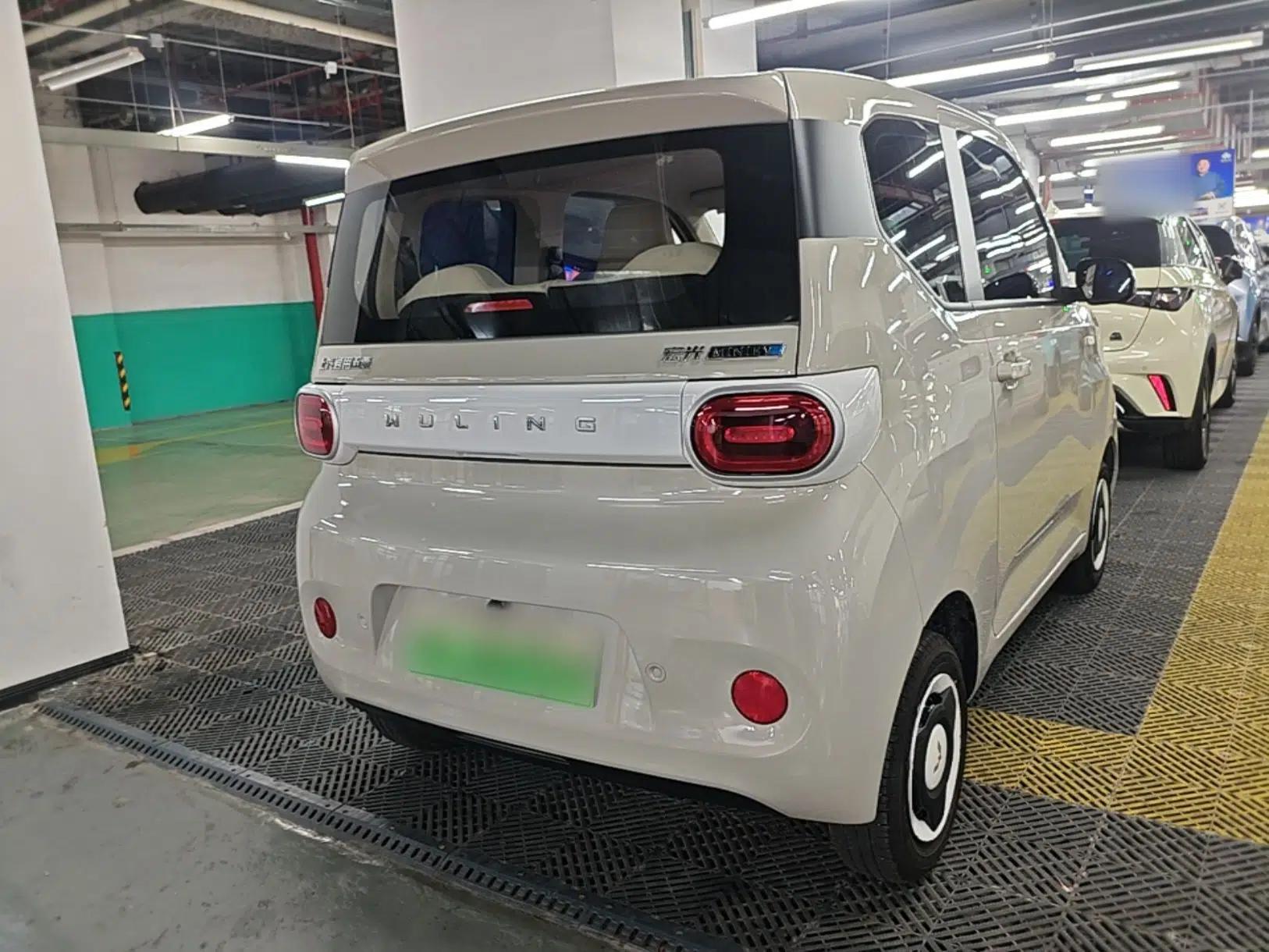 Wuling Hongguang MINIEV 2024 3rd Generation 215km Youth Edition — миниатюра 6