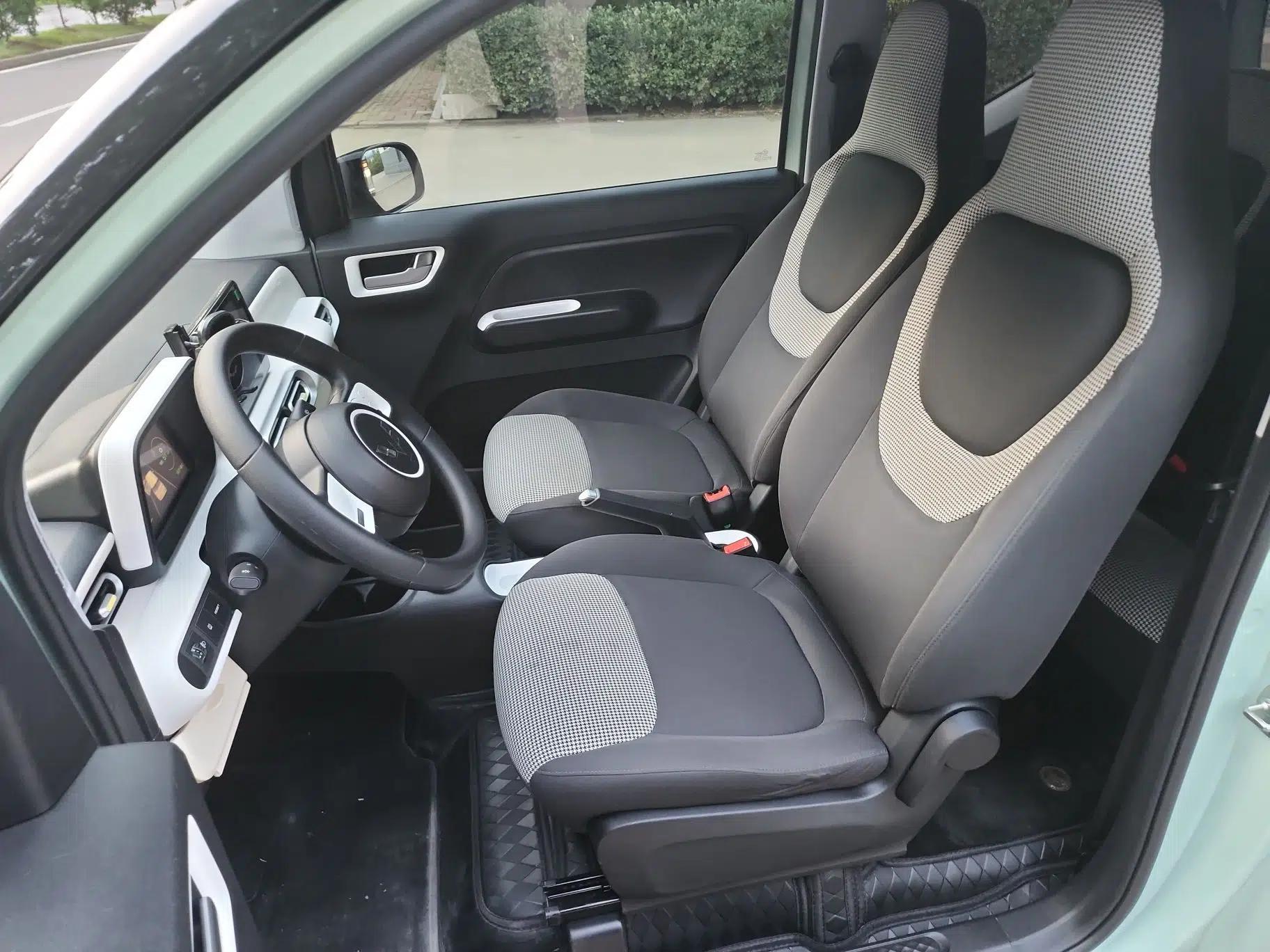 Wuling Hongguang MINIEV 2024 3rd Generation 215km Advanced Version — миниатюра 24