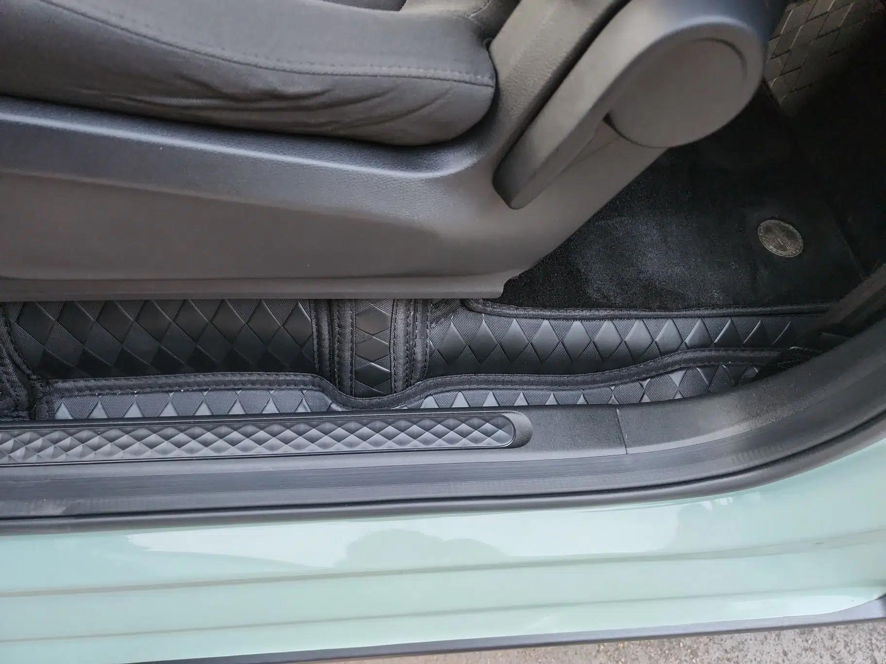 Wuling Hongguang MINIEV 2024 3rd Generation 215km Advanced Version — миниатюра 33