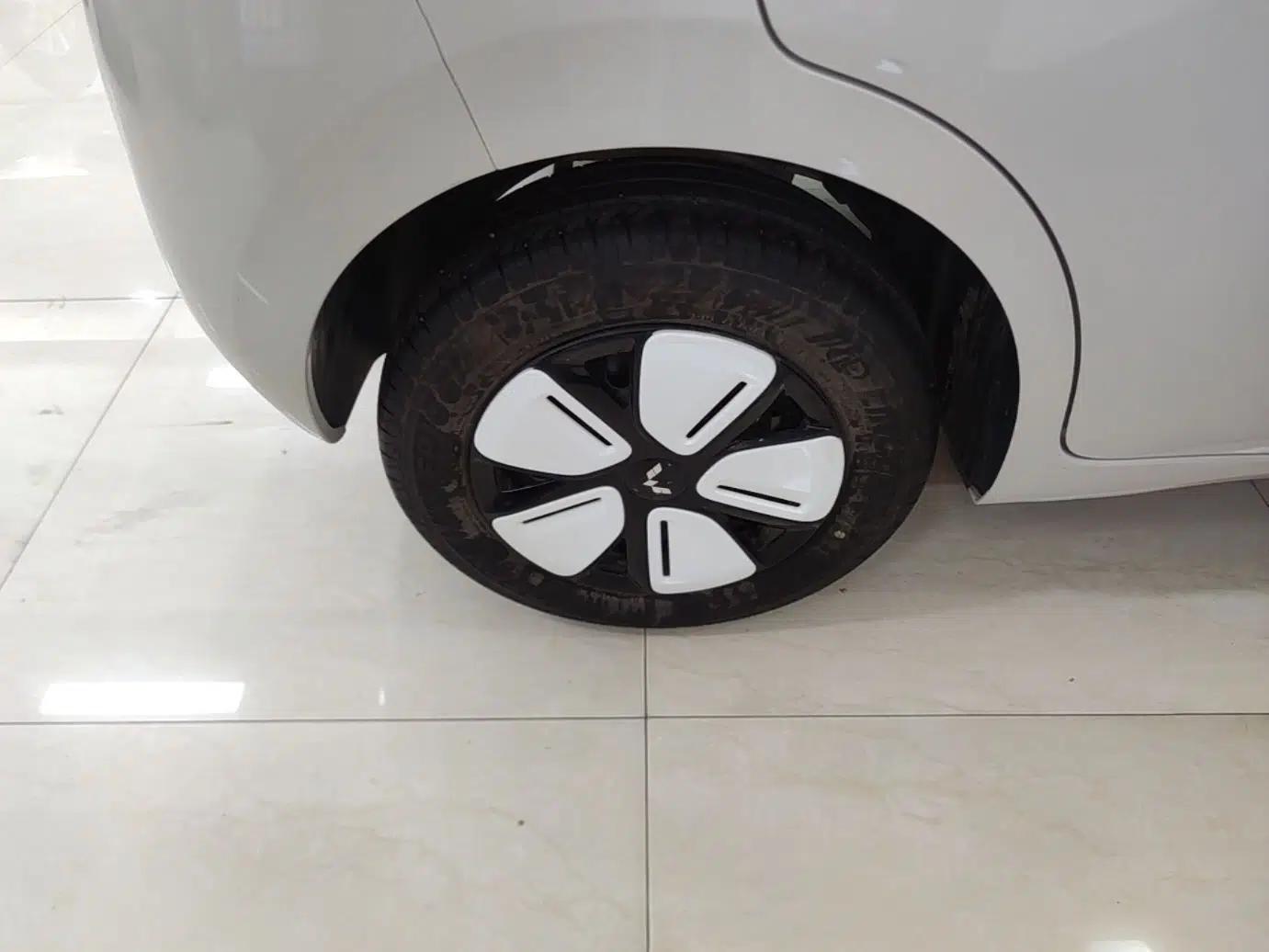 Wuling Hongguang MINIEV 2025 Four-Door Version Advanced Edition — миниатюра 11