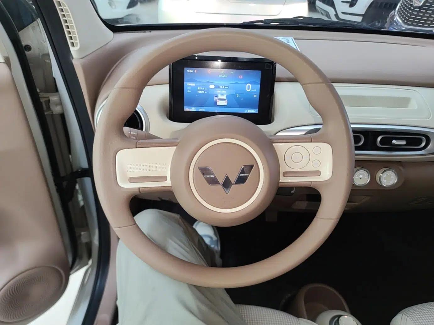 Wuling Hongguang MINIEV 2025 Four-Door Version Advanced Edition — миниатюра 13