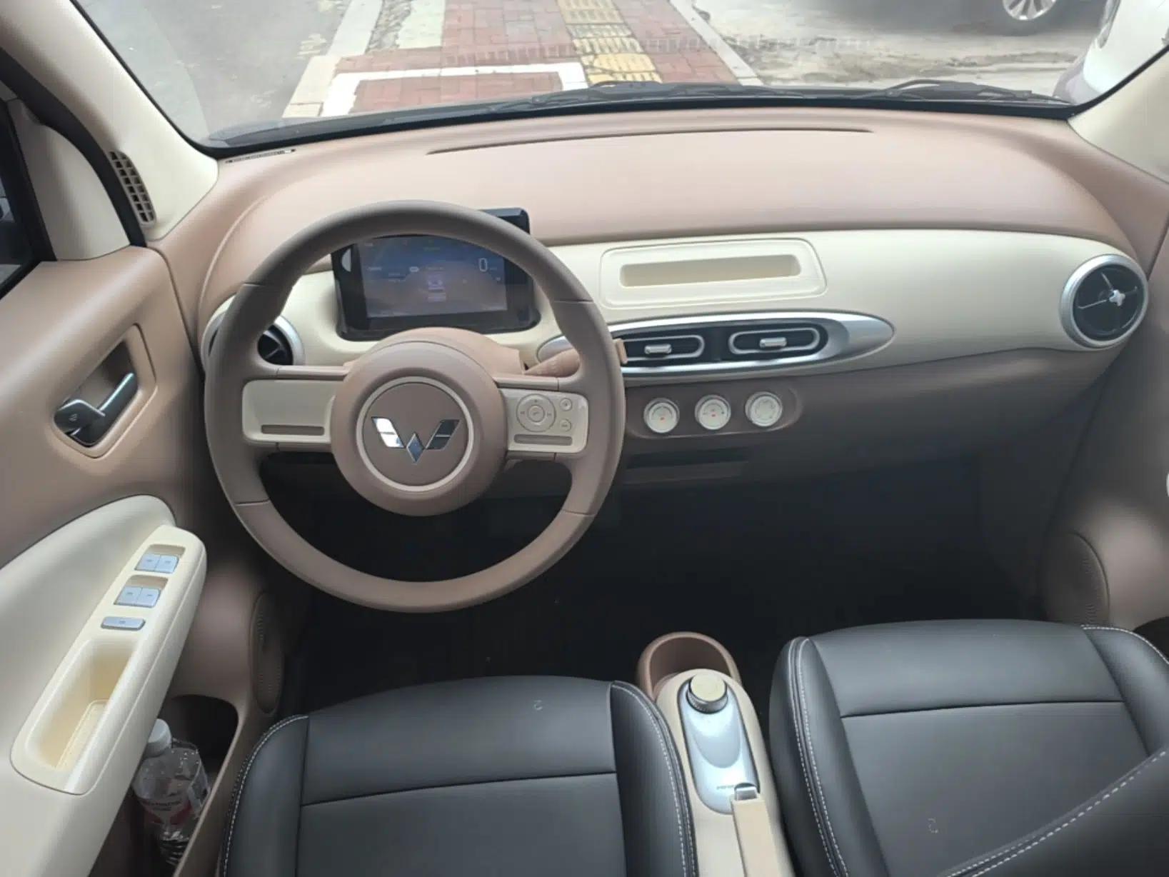 Wuling Hongguang MINIEV 2025 Four-Door Version Advanced Edition — миниатюра 12