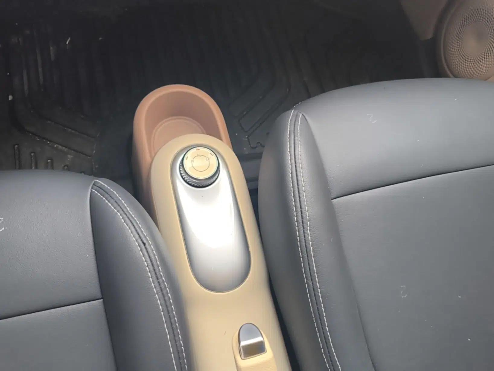 Wuling Hongguang MINIEV 2025 Four-Door Version Advanced Edition — миниатюра 16