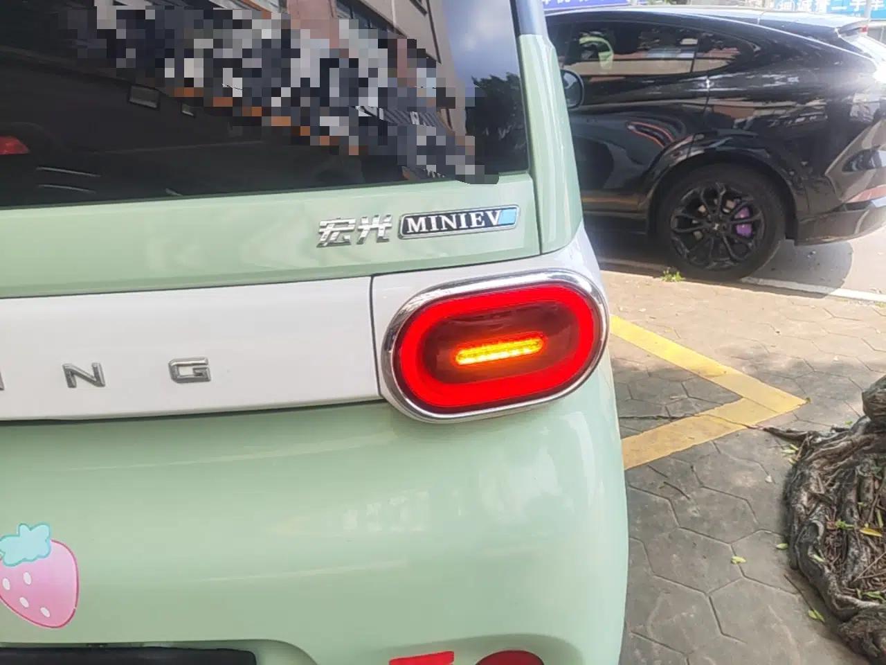 Wuling Hongguang MINIEV 2024 3rd Generation 215km Advanced Version — миниатюра 14