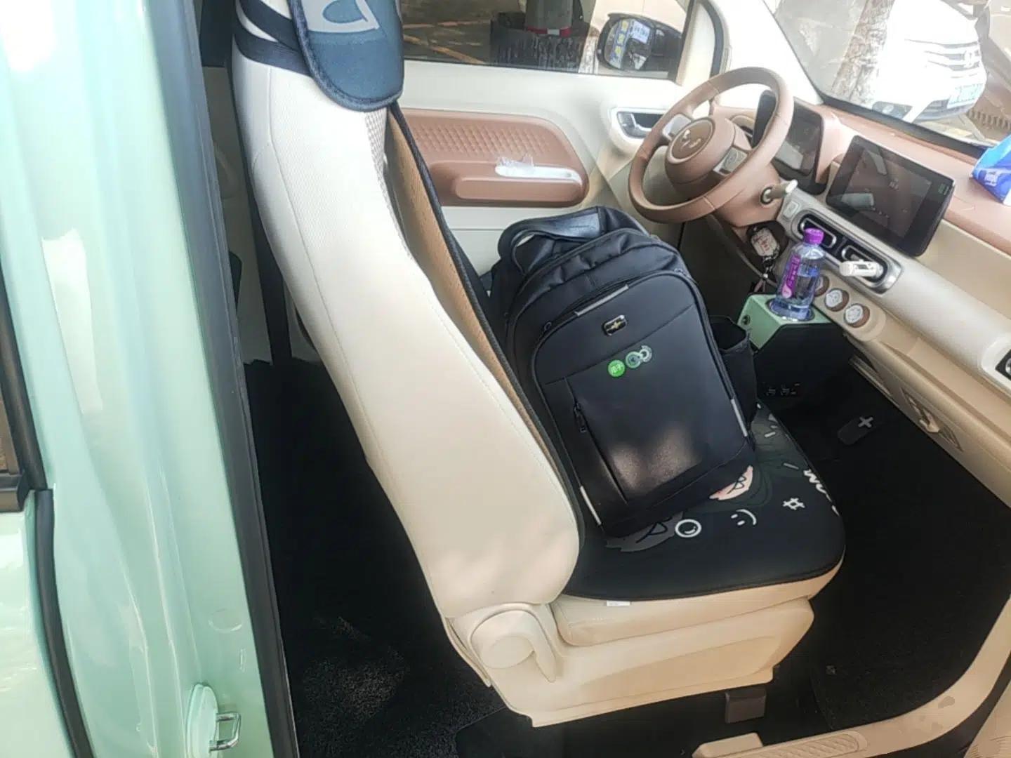 Wuling Hongguang MINIEV 2024 3rd Generation 215km Advanced Version — миниатюра 24