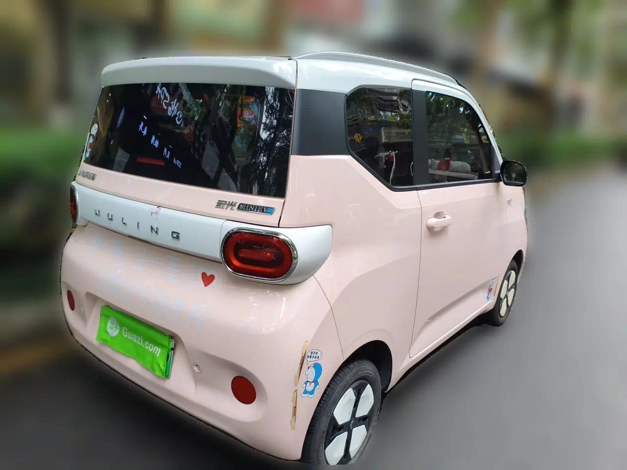 Wuling Hongguang MINIEV 2024 3rd Generation 215km Advanced Version — миниатюра 6