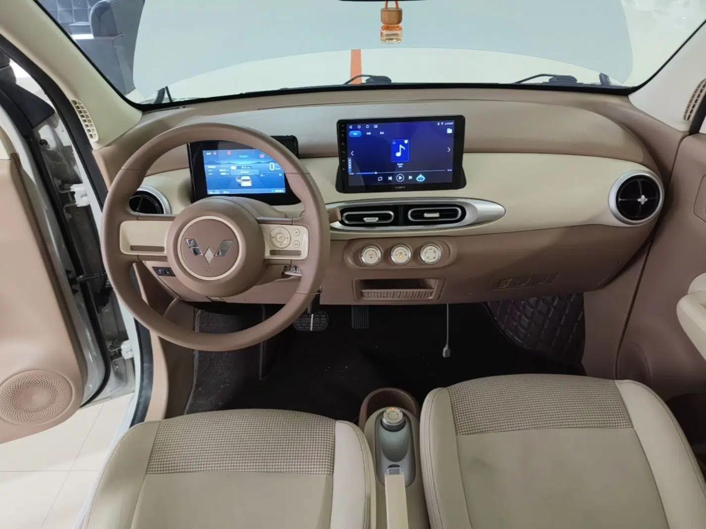 Wuling Hongguang MINIEV 2025 Four-Door Version Advanced Edition — миниатюра 12