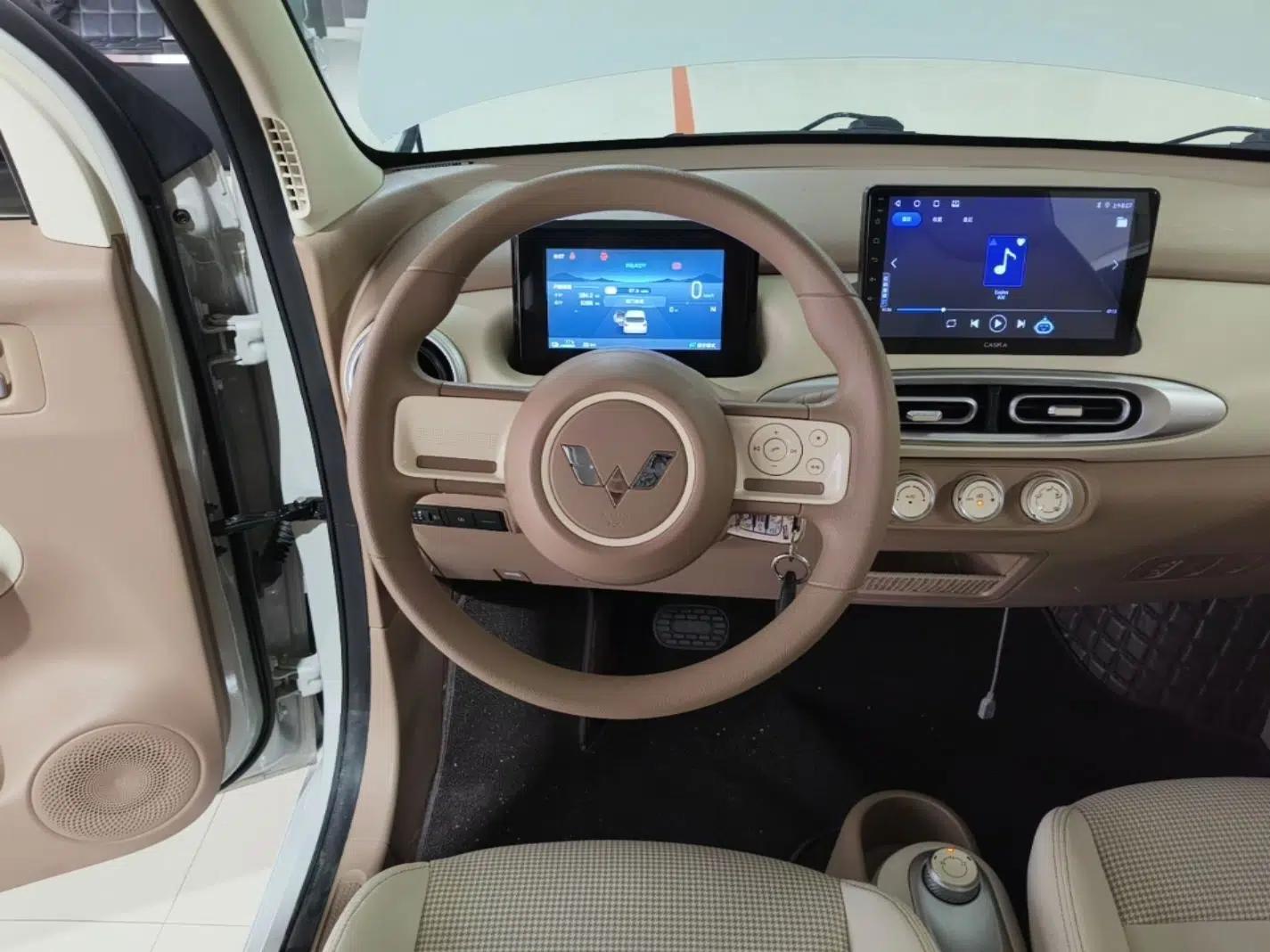 Wuling Hongguang MINIEV 2025 Four-Door Version Advanced Edition — миниатюра 13
