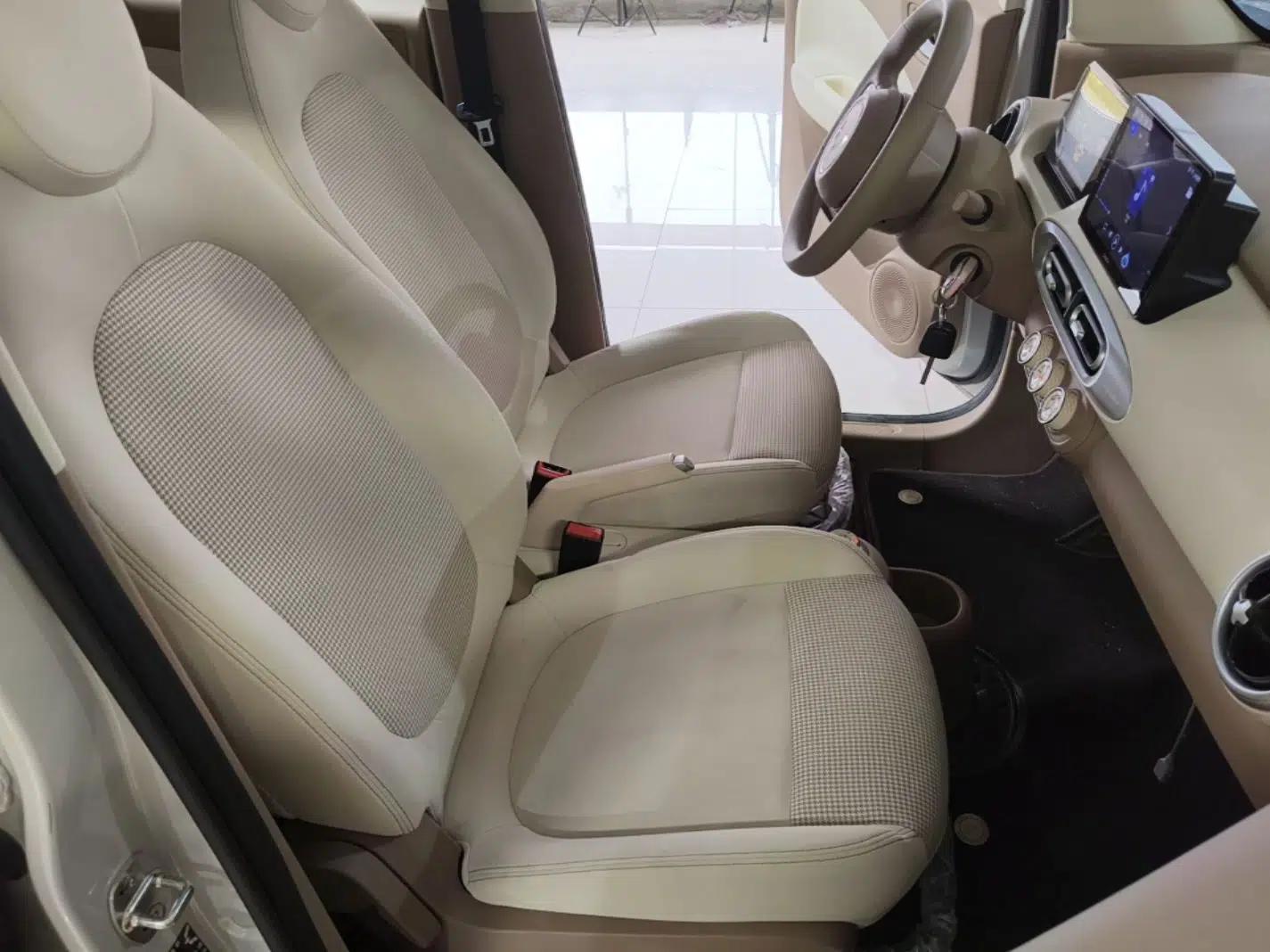 Wuling Hongguang MINIEV 2025 Four-Door Version Advanced Edition — миниатюра 19