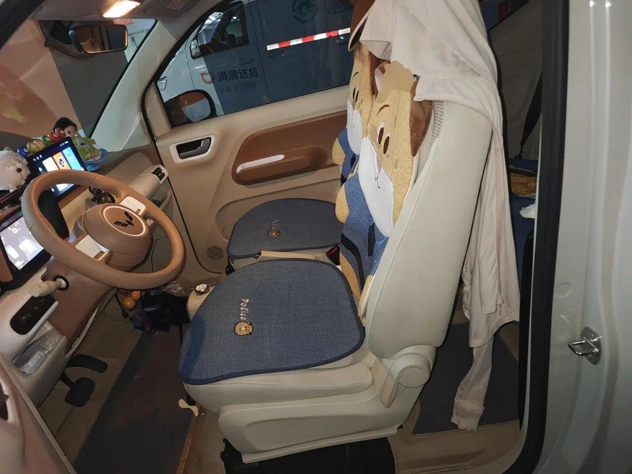 Wuling Hongguang MINIEV 2024 3rd Generation 215km Youth Edition — миниатюра 15