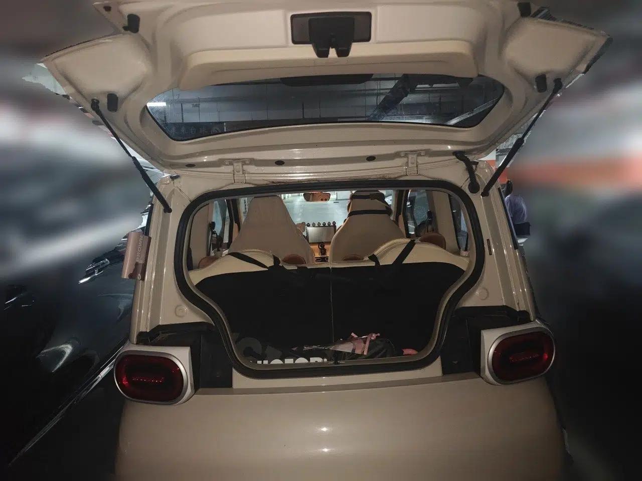 Wuling Hongguang MINIEV 2024 3rd Generation 215km Youth Edition — миниатюра 19
