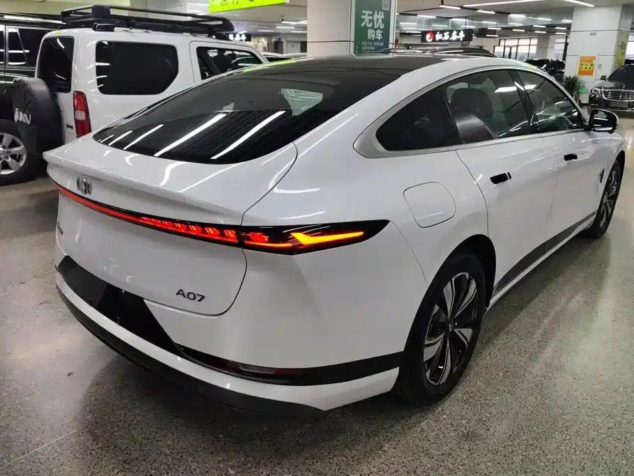 Changan Qiyuan A07 2025 Range Extended Edition, Truly Delicious, Elite Version (140km) — миниатюра 3
