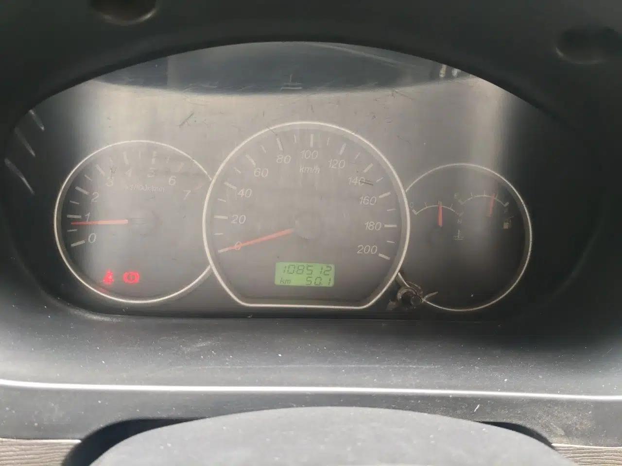 Wuling Hongguang 2015 1.5L S Basic Version China V Standard — миниатюра 11