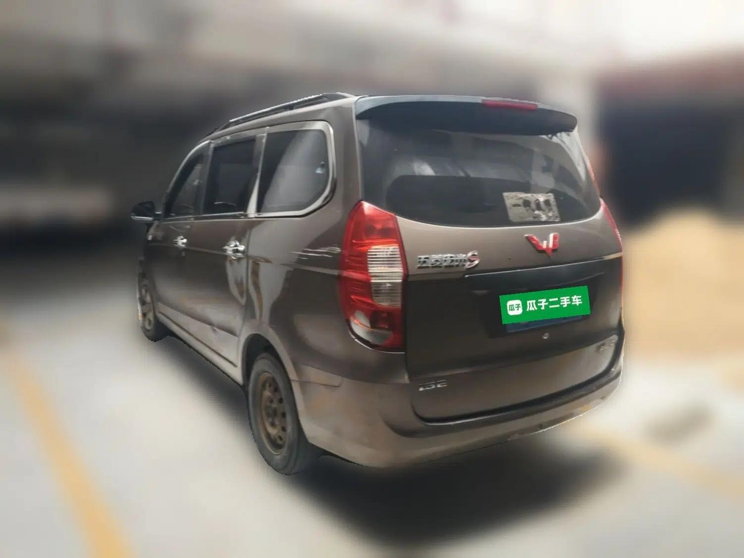 Wuling Hongguang 2015 1.5L S Basic Version China V Standard — миниатюра 4