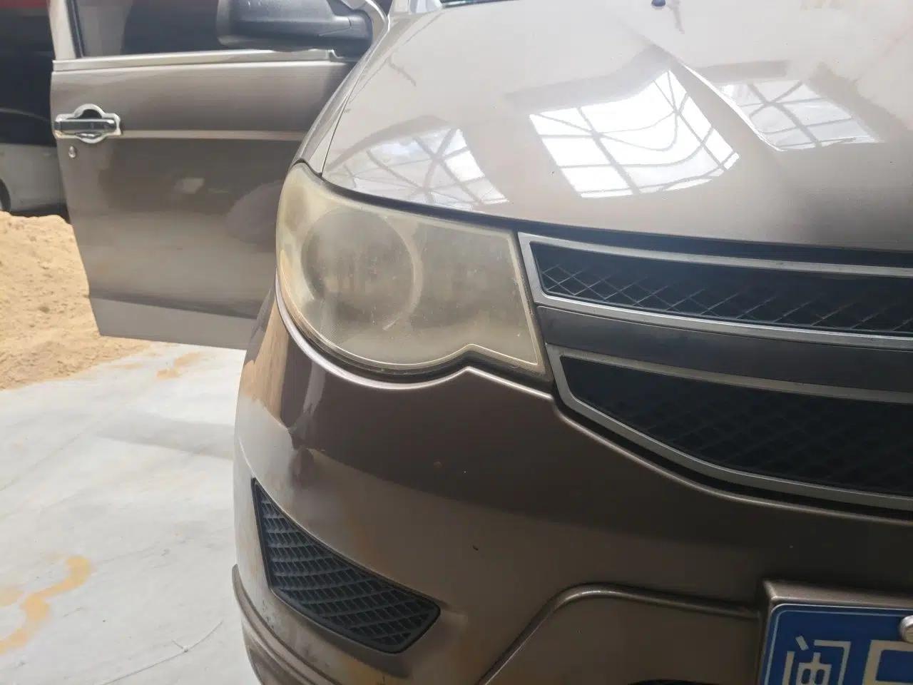 Wuling Hongguang 2015 1.5L S Basic Version China V Standard — миниатюра 7