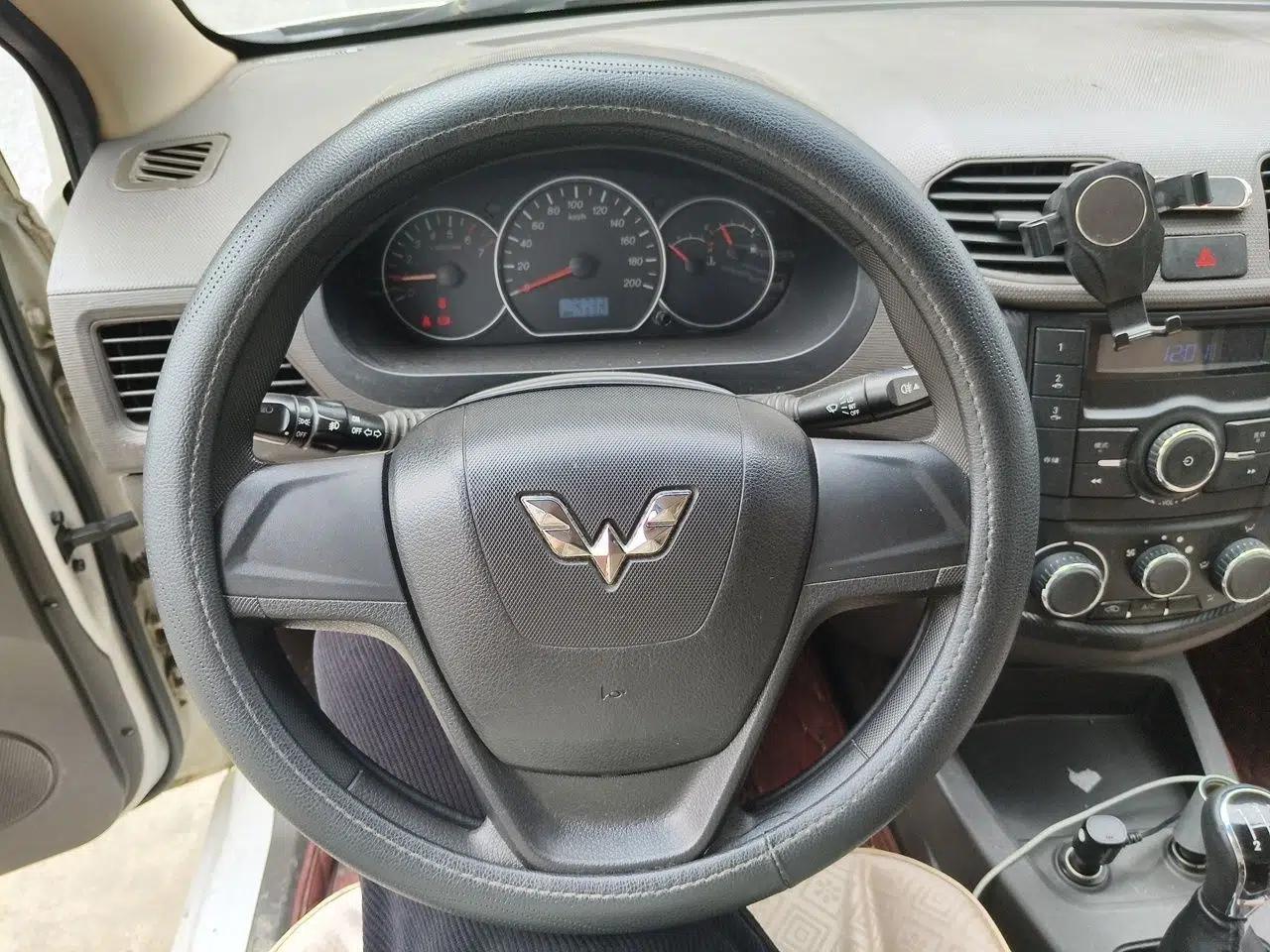 Wuling Hongguang 2016 1.5L Restyled S Comfort Version — миниатюра 10