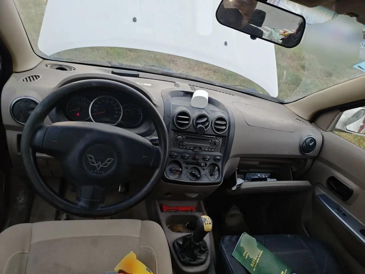 Wuling Hongguang 2010 1.2L Practical Version China IV — миниатюра 9