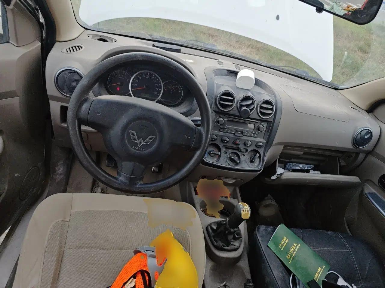 Wuling Hongguang 2010 1.2L Practical Version China IV — миниатюра 10