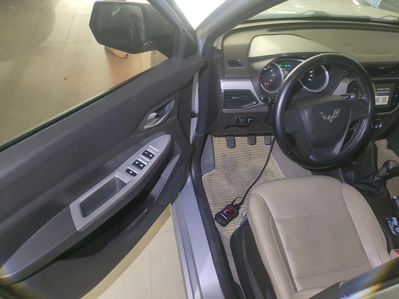 Wuling Hongguang 2018 1.5L S Comfort Model L2B — миниатюра 18