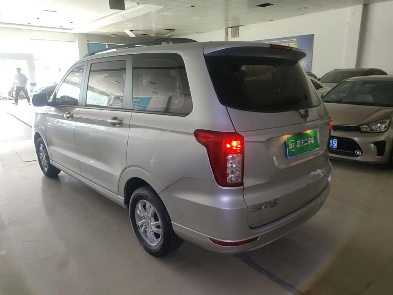 Wuling Hongguang 2018 1.5L S Comfort Model L2B — миниатюра 4
