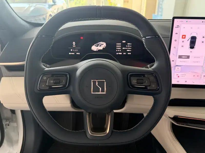 ZEEKR 001 2025 YOU Edition 100kWh AWD — миниатюра 13