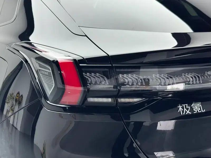 ZEEKR 001 2025 YOU Edition 100kWh AWD — миниатюра 13