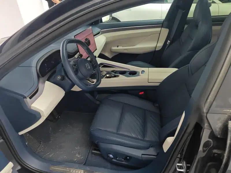 ZEEKR 001 2025 YOU Edition 100kWh AWD — миниатюра 23
