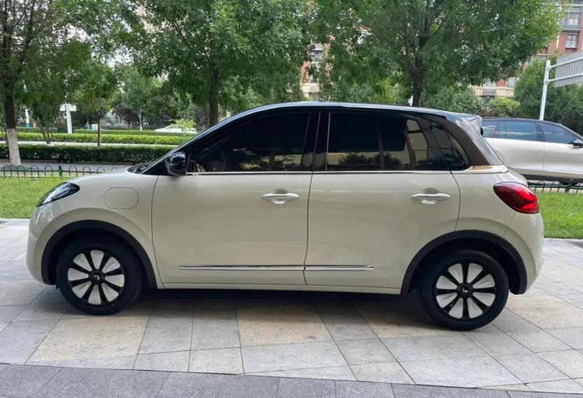 Wuling Bingo 2024 333 km Lingxi Connected Version — миниатюра 15