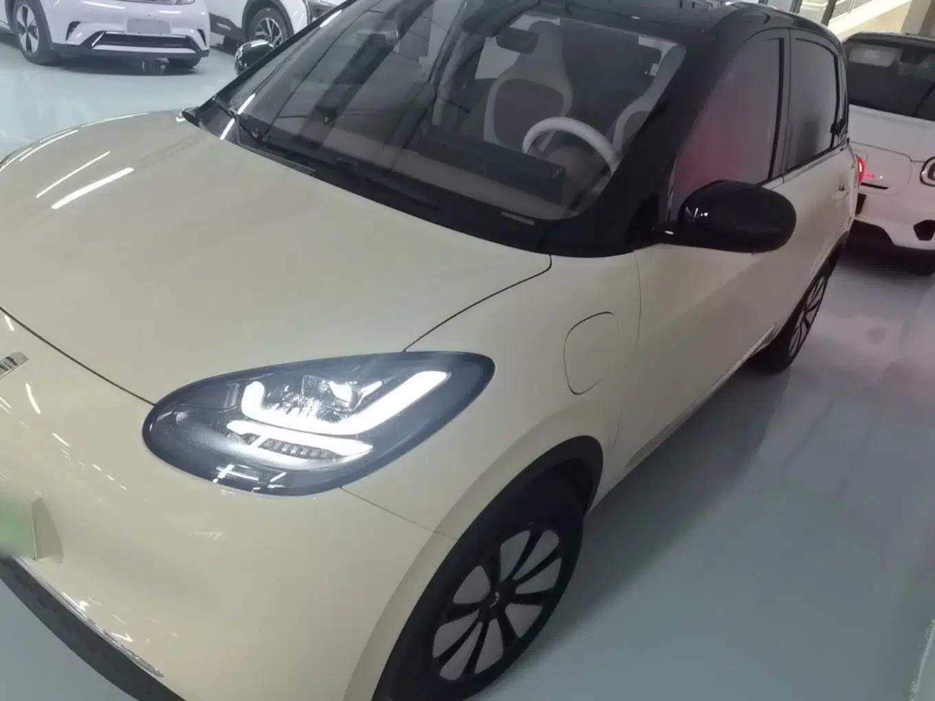 Wuling Bingo 2025 333 km Lingxi Connected Version — миниатюра 1