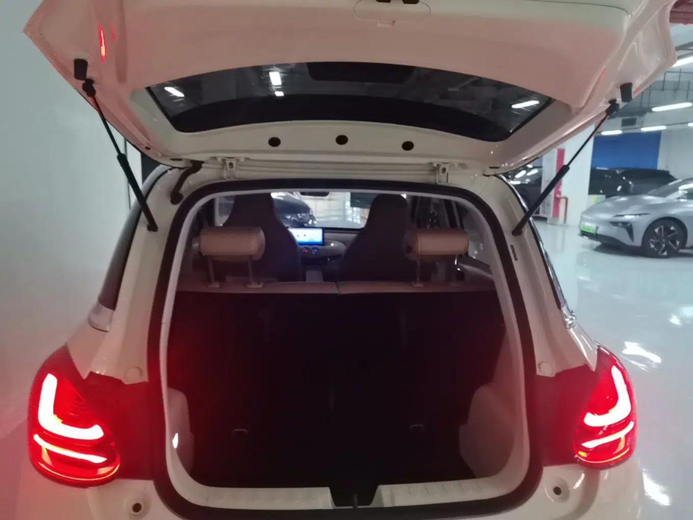 Wuling Bingo 2025 333 km Lingxi Connected Version — миниатюра 22