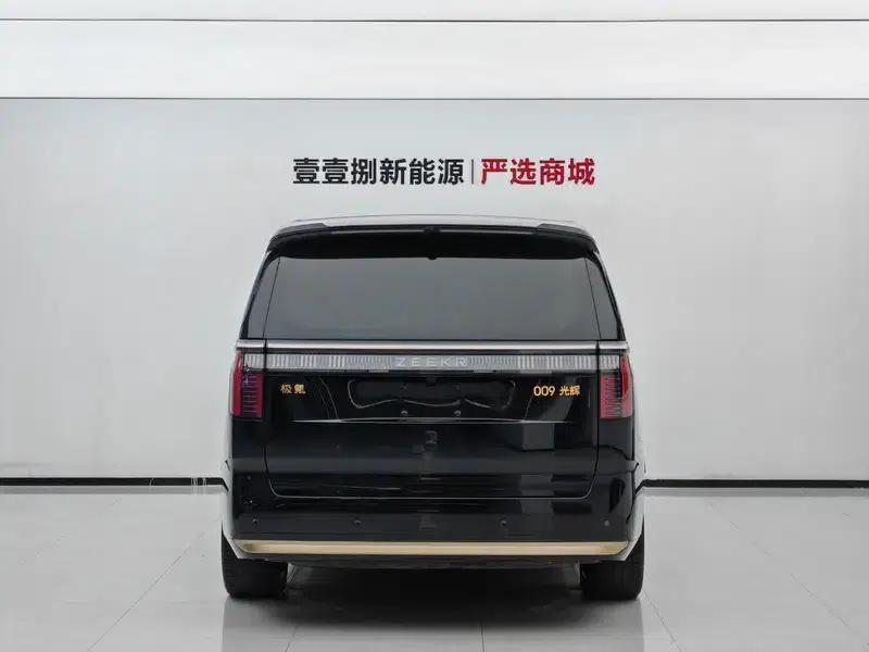 ZEEKR 009 2024 Glorious Edition 4WD 108kWh — миниатюра 3
